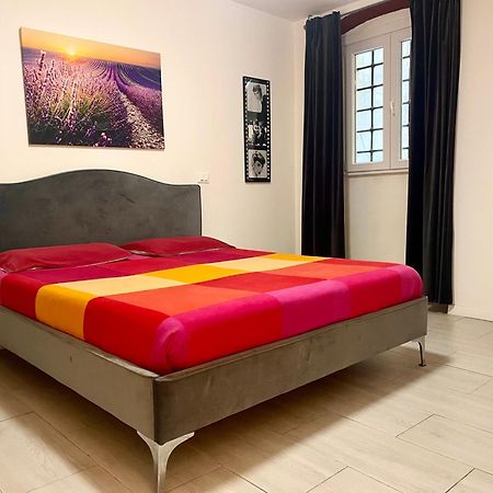 New Apartment 2 Minute From The Port Livorno Ngoại thất bức ảnh